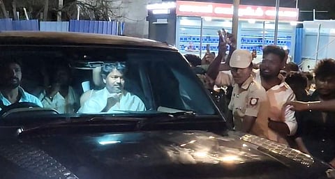 vijay in tiruchendur remple 