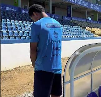 களத்தில் அநாகரீகம்... நேரடி ரெட்கார்ட்! #FootBall