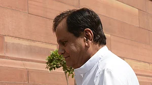 احمد پٹیل کی جیت بی جے پی کے لیے ناقابل ہضم!