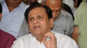 کانگریس کی بجائے ملک کہیں بی جے پی سے ہی پاک نہ ہو جائے ۔ احمد پٹیل