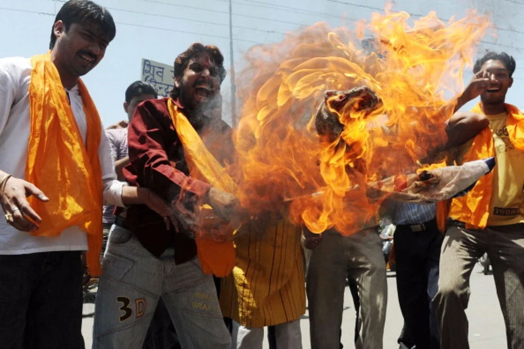 نفرت کی سیاست - کتنے دن کی مہمان؟