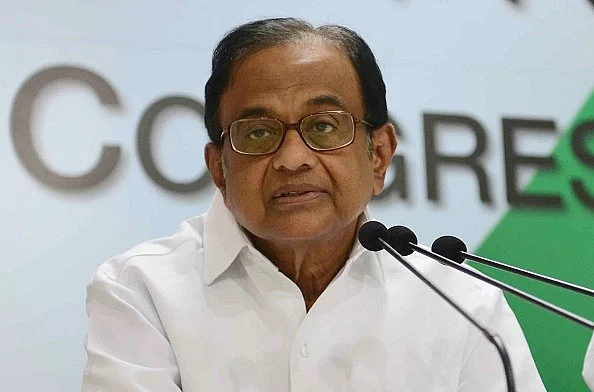 آر بی آئی کے ایک لاکھ کروڑ پر مودی حکومت کی نظر، چدمبرم کا سنسنی خیز الزام