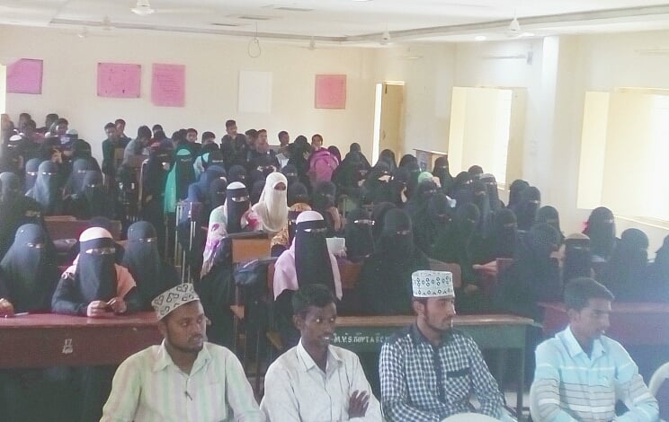 

سرسید نے انیسویں صدی میں مسلمانوں کی اصلاح، شعور بیداری اور تعلیم وتربیت کا بیڑہ اٹھایا 