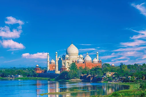 
















کیا تاج محل کا وہی حشر ہوگا جو بابری مسجد کا ہوا!