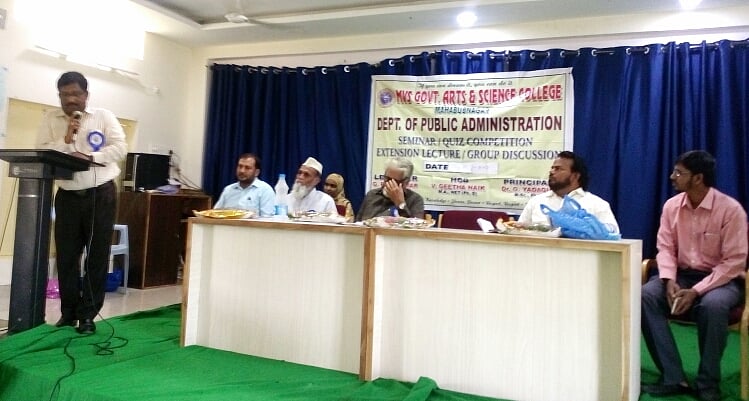 

سرسید نے انیسویں صدی میں مسلمانوں کی اصلاح، شعور بیداری اور تعلیم وتربیت کا بیڑہ اٹھایا 