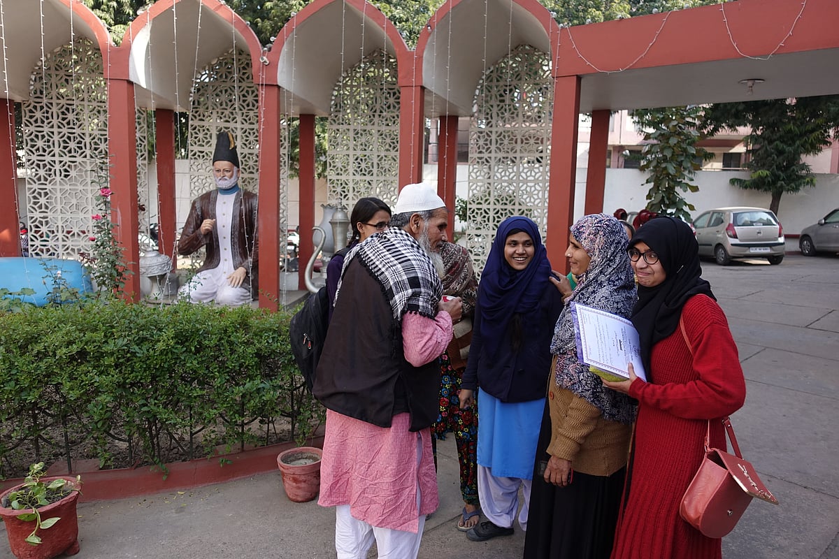 غالب اوران کی حویلی