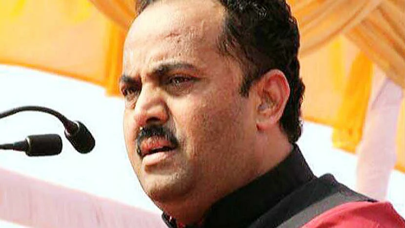 مہاراشٹر کے راجیہ سبھا رکن پارلیمنٹ سنجے کاکڑے