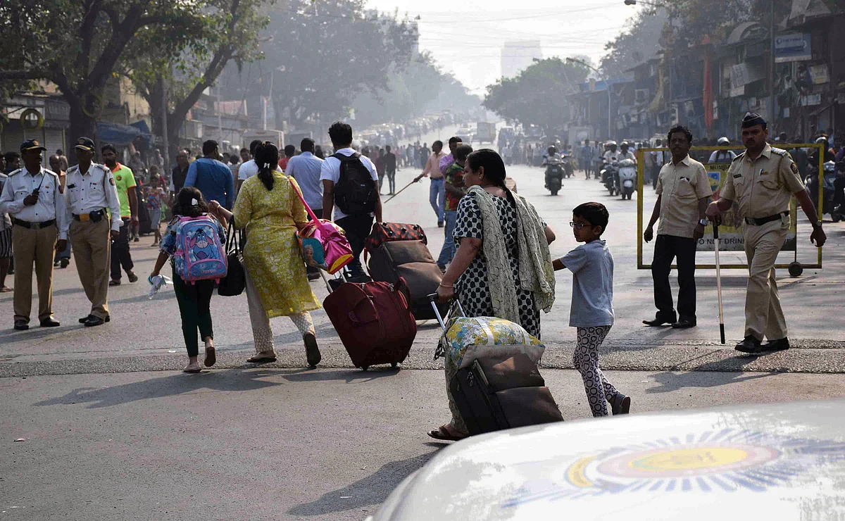 دلت احتجاج: امبیڈکر کے پوتے نے مہاراشٹر بند کو واپس لیا