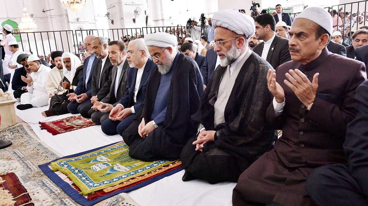 حیدرآباد کی مکہ مسجد میں نماز جمعہ کی ادائیدی