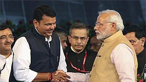 مہاراشٹر حکومت کو گاندھی سے زیادہ مودی پسند