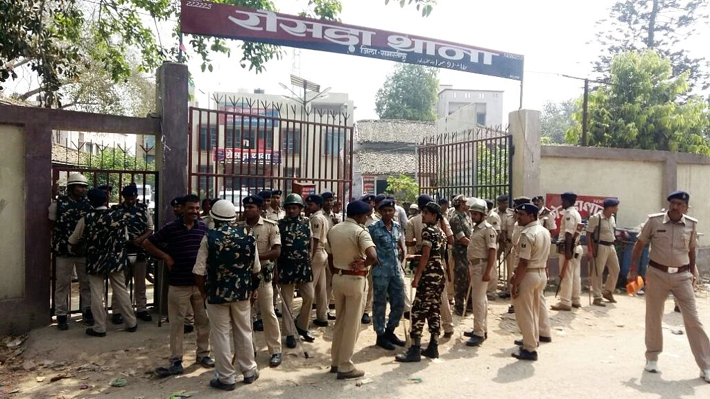 تصویر قومی آواز