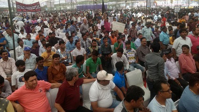 تصویر قومی آواز