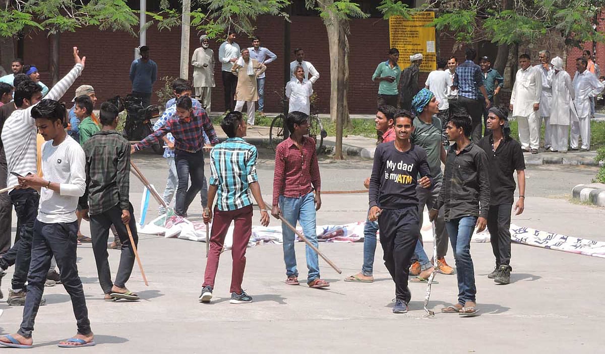 دلت احتجاج: راجستھان میں دو دلت رہنماؤں کے گھر نذر آتش