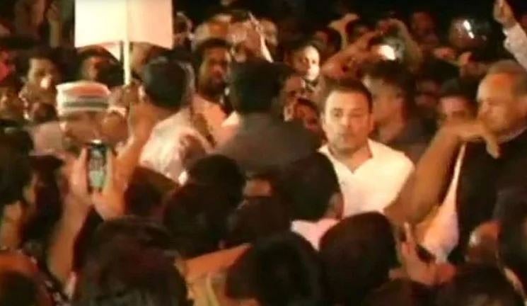 کٹھوعہ-اُنّاو عصمت دری LIVE: انصاف کے لیے جنگ میں سب متحد ہوں– راہل گاندھی