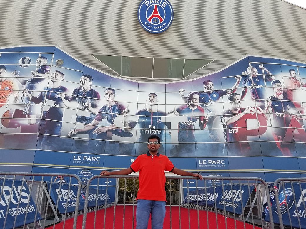 پیرس میں ’پیرس ڈی جرمین‘ اسٹیڈیم