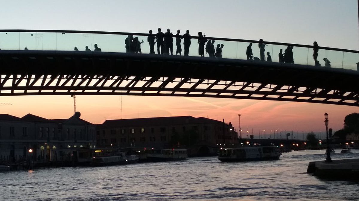 سفر نامہ: پانی میں تیرتا سیاحوں کا شہر وینس