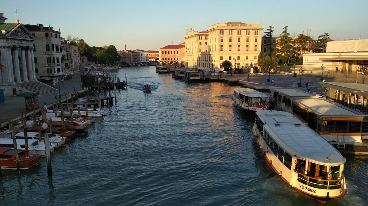 سفر نامہ: پانی میں تیرتا سیاحوں کا شہر وینس