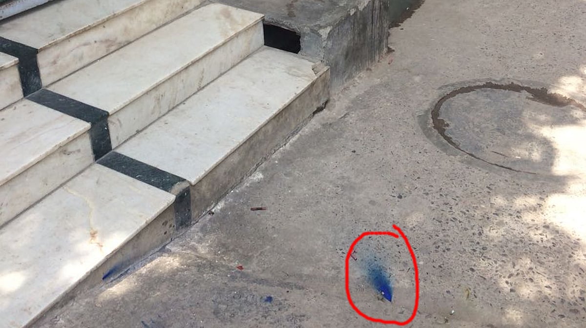 دہلی میں بھی تشدد کی آگ بھڑکانے کی کوشش، مسجد کے باہر اشتعال انگیز نعرے 