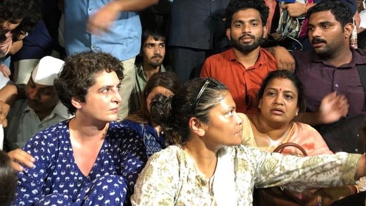 کٹھوعہ-اُنّاو عصمت دری LIVE: انصاف کے لیے جنگ میں سب متحد ہوں– راہل گاندھی