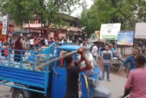 راجستھان: طالبہ کی بوتل میں پیشاب پر ہنگامہ، ملزم طالب علم کے خلاف کارروائی نہ ہونے سے لوگ ناراض