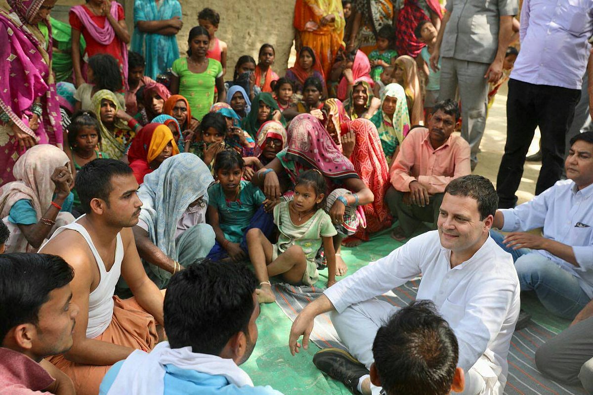 راہل گاندھی امیٹھی دورہ پر، نوجوانوں اور کسانوں سے کی ملاقات