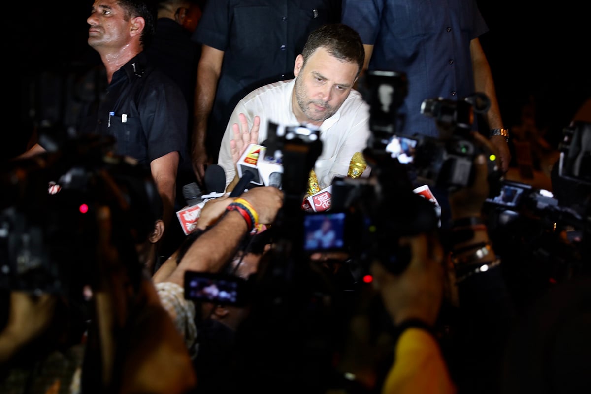 تصویر قومی آواز