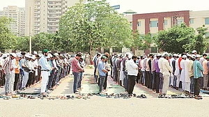 گروگرام: کھلی جگہ پر نمازِ جمعہ کے خلاف ’وی ایچ پی‘ آئی سامنے، سبھی مقامات پر مظاہرہ کا اعلان