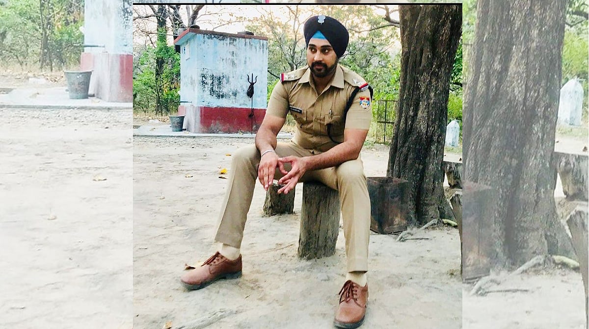 تصویر قومی آواز