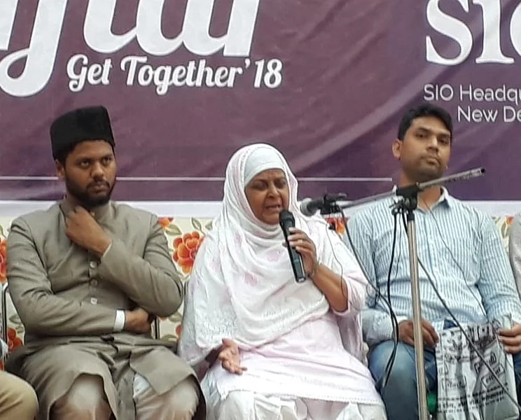 انصاف کی تلاش میں بہار سے دہلی آئی ڈاکٹر فیاض کی ماں