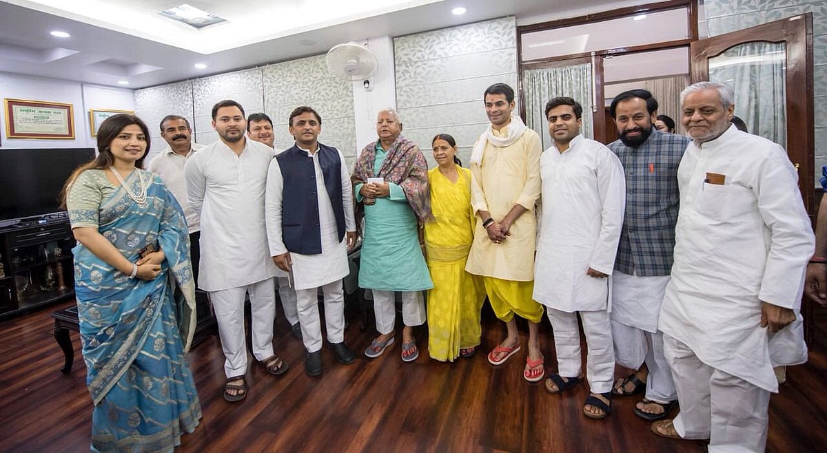 تیج پرتاپ کی شادی میں نتیش سمیت کئی رہنماؤں کی شرکت