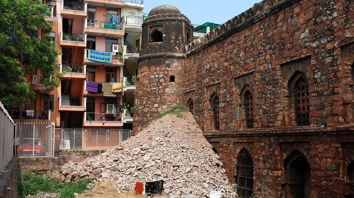 دہلی: ’کھڑکی مسجد‘ کو مہارانا پرتاپ کا قلعہ بنانے کی کوشش!