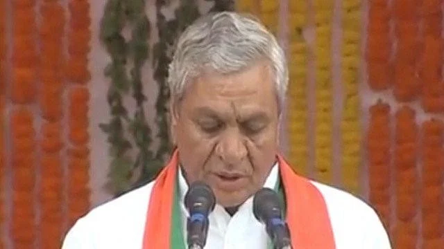 یوگی حکومت کے کابینی وزیر لکشمی نارائن چودھری، تصویر سوشل میڈیا