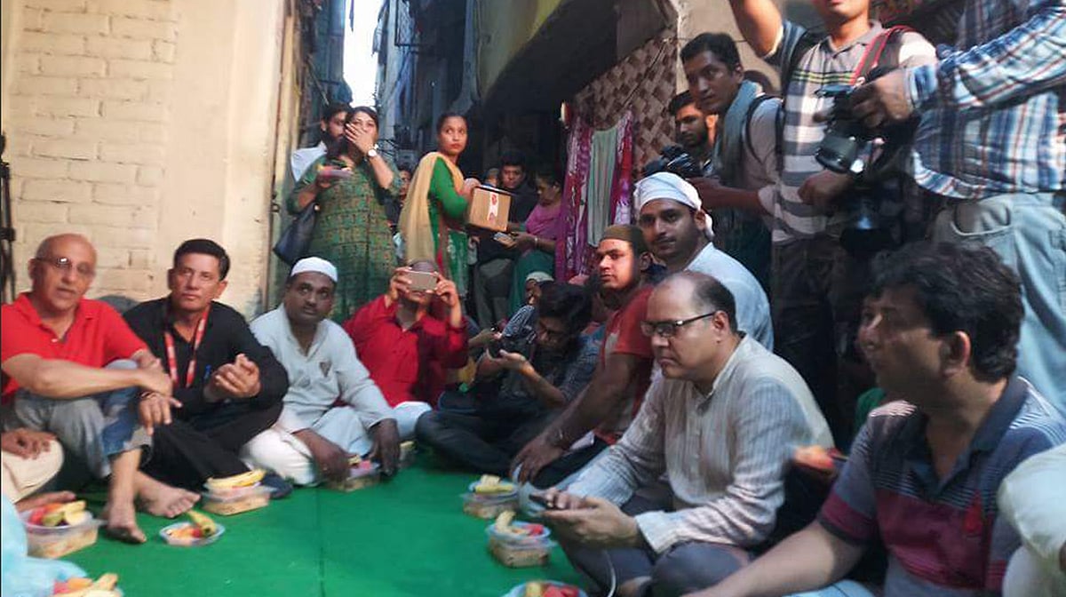 انکت سکسینہ کی یاد میں افطار، نفرت کے دور میں بھائی چارے کا پیغام