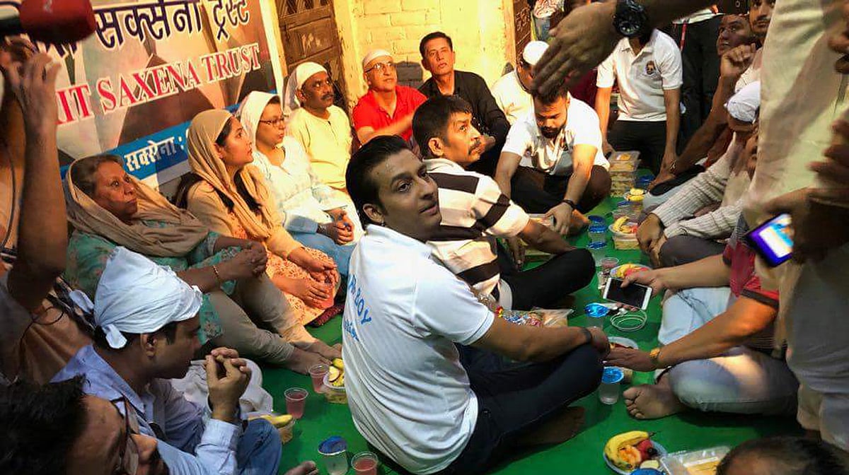 انکت سکسینہ کی یاد میں افطار، نفرت کے دور میں بھائی چارے کا پیغام