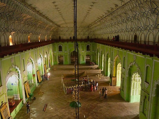 لکھنؤ: شہرہ آفاق آصفی امام باڑہ و مسجد کی حالت تشویشناک