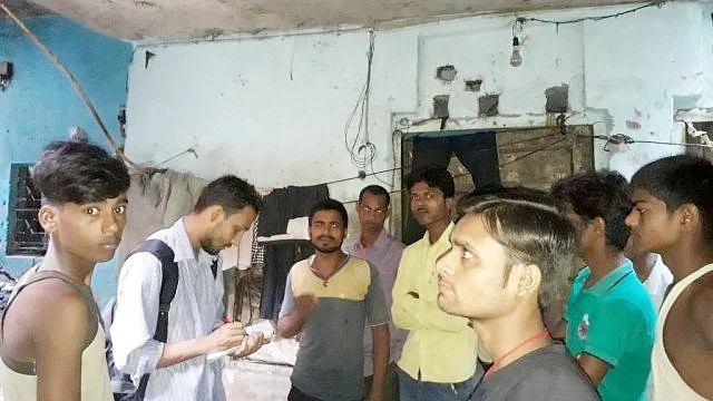 منڈاولی، دہلی: بھوک سے جان گنوانے والی تینوں بچیاں 3 دن پہلے تک اسی گھر میں رہتی تھیں، جہاں سے انہیں نکال دیا گیا تھا