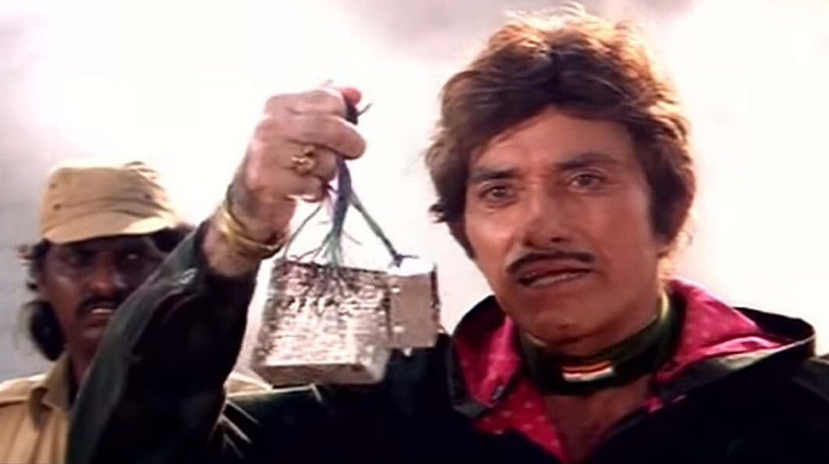 ’چنائے سیٹھ یہ چھری بچوں کے کھیلنے کی چیز نہیں، ہاتھ کٹ جائے تو خون نکل آتا ہے‘