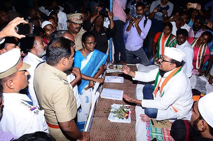 وانمباڈی: اسلم باشاہ کی ریلوے انڈر پاس کی تعمیر کے لئے کامیاب بھوک ہڑتال