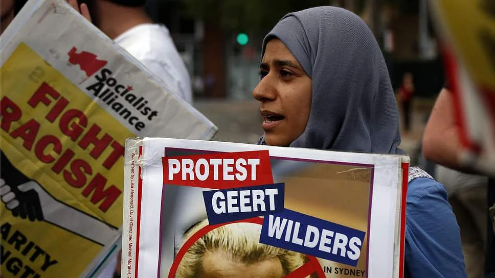 سوشل میڈیا&nbsp;