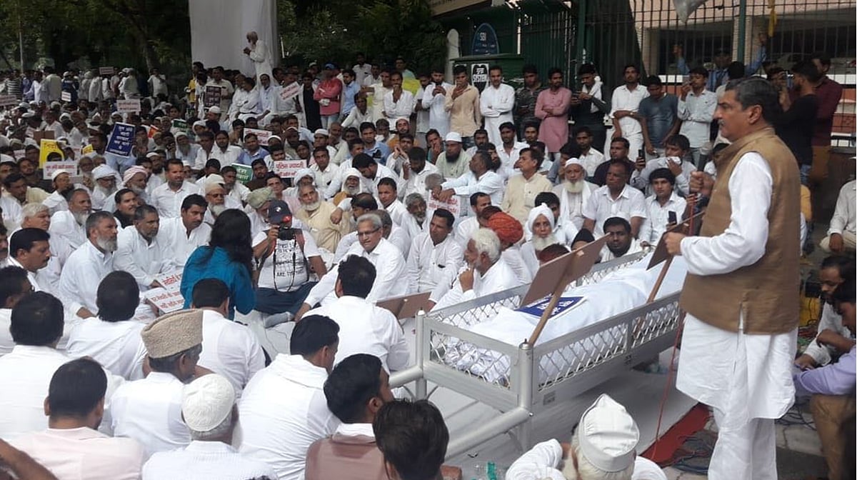 صاحب خان قتل معاملہ: راج گھاٹ پر اہل میوات کا گاندھی کی روح سے شکوہ