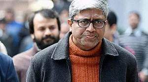 آشوتوش کا استعفی منظور کرنے سے کیجریوال کا انکار