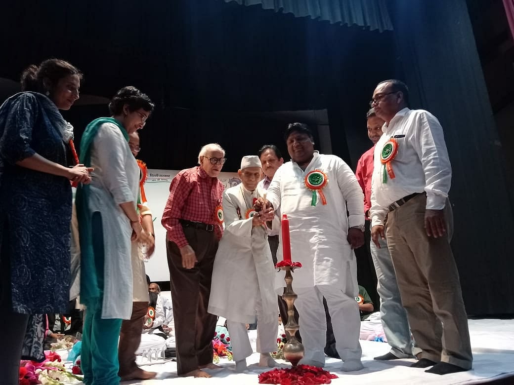 اردو اکادمی دہلی کے زیر اہتمام ’مشاعرہ جشن آزادی‘ کا شاندر انعقاد