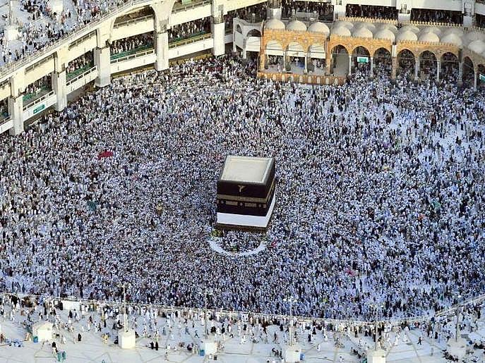 حج 2018: میدان عرفات میں لاکھوں فرزندان توحید دست بہ دعا