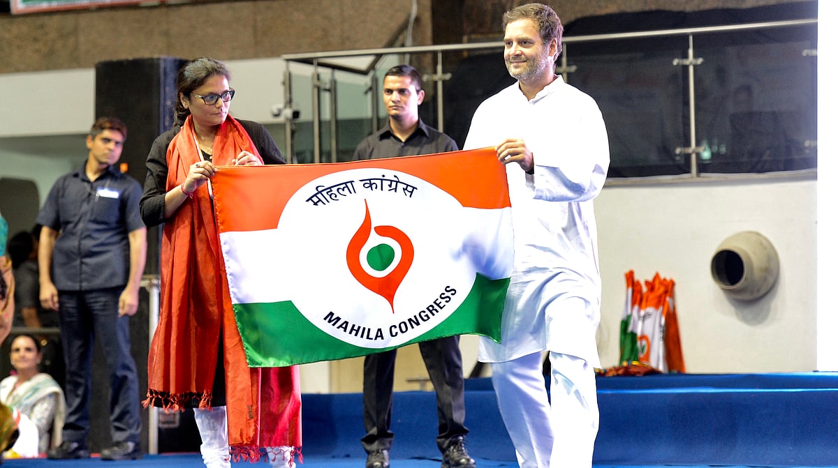 وزیر اعظم بلٹ ٹرین پر تو بولتے ہیں، عصمت دری پر نہیں: راہل