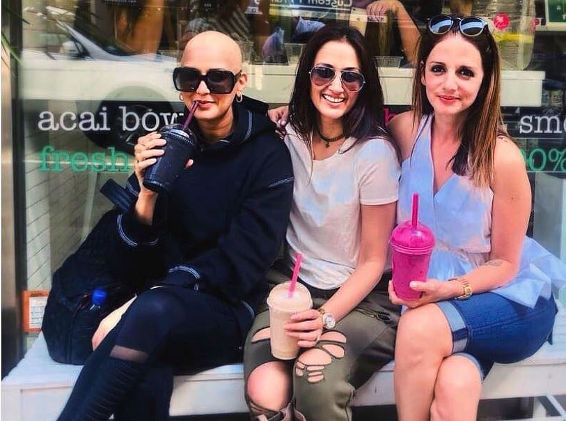 سونالی بیندرے بڑی ہمت سے کررہی ہیں کینسر کا مقابلہ