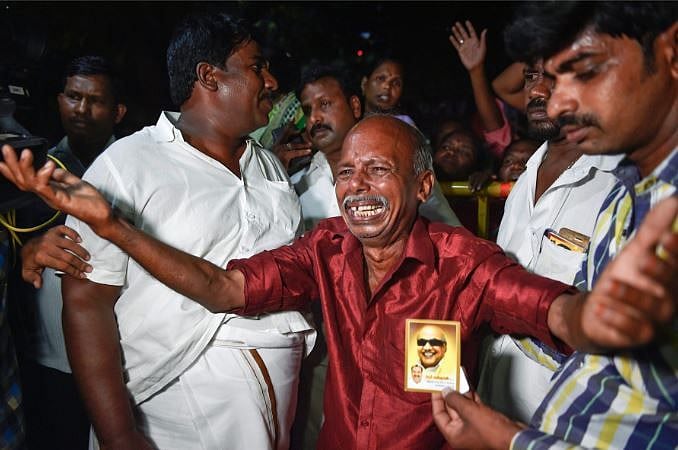 بڑی خبر: تمل ناڈو کے مشہور لیڈر  کروناندھی کا انتقال، آخری رسومات کل شام