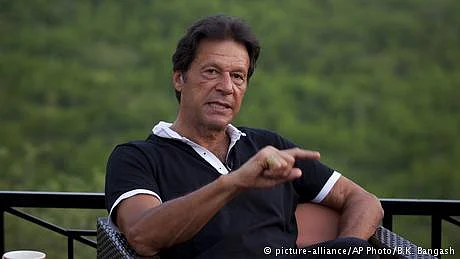 عمران خان کا دورہ سعودی عرب تنقید کی زد میں