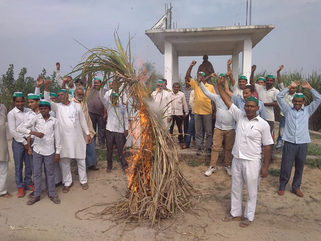  گنا بقایہ کی ادائیگی نہ ہونے پر کسان حکومت سے ناراض، امروہہ میں غیرمعینہ دھرنا