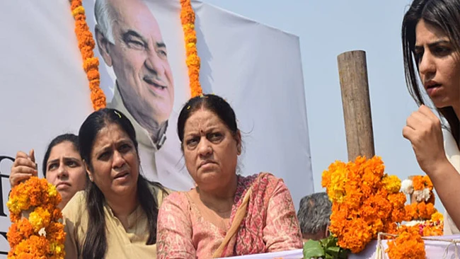 مدن لال کھرانا کے آخری سفر کا منظر