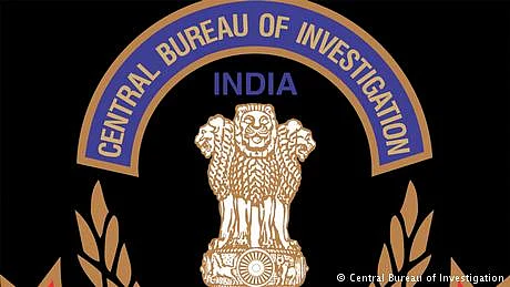 بھارت: اعلیٰ ترین تفتیشی ایجنسی کی ساکھ پر سوالیہ نشان